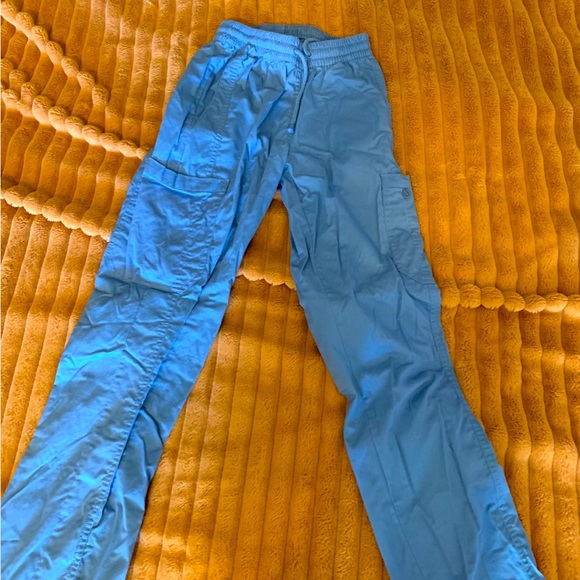 Womens XS scrubs - Picture 5 of 14